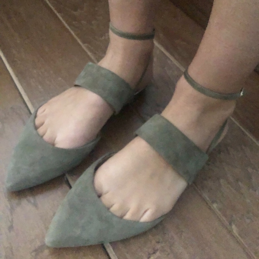 Banana Republic Green Suede Flats
